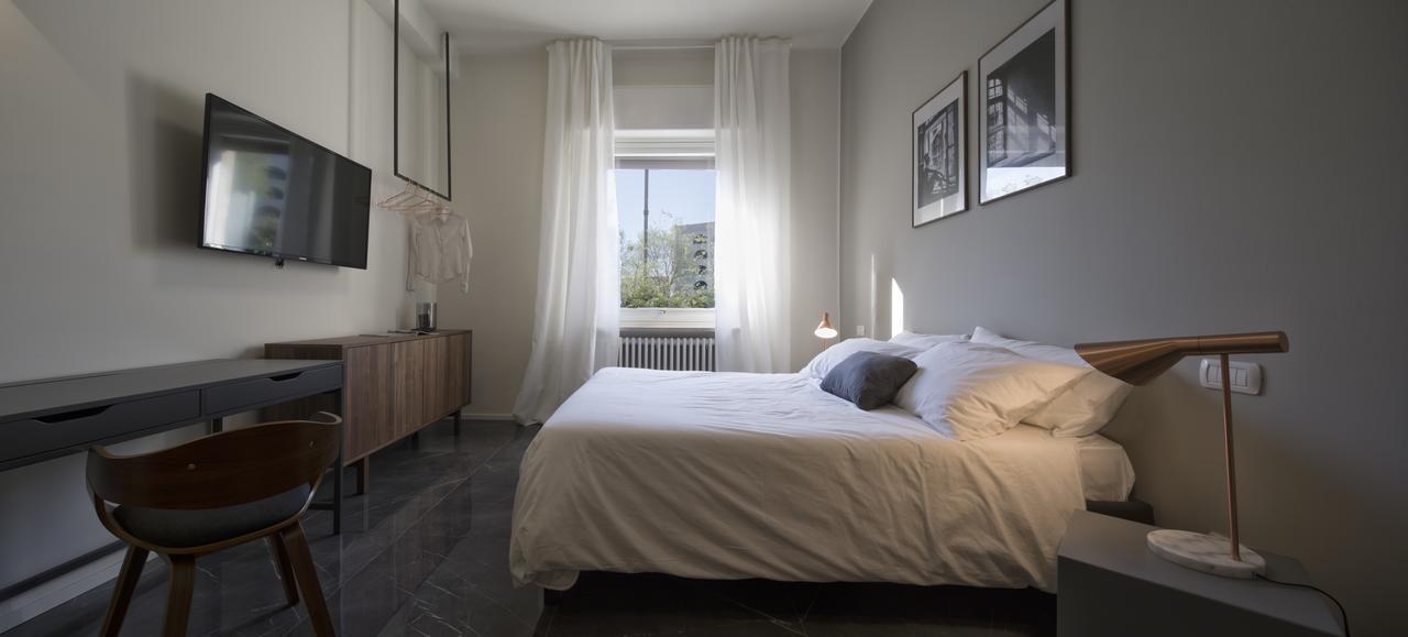 Suite Vogue Stazione Voghera Exterior photo