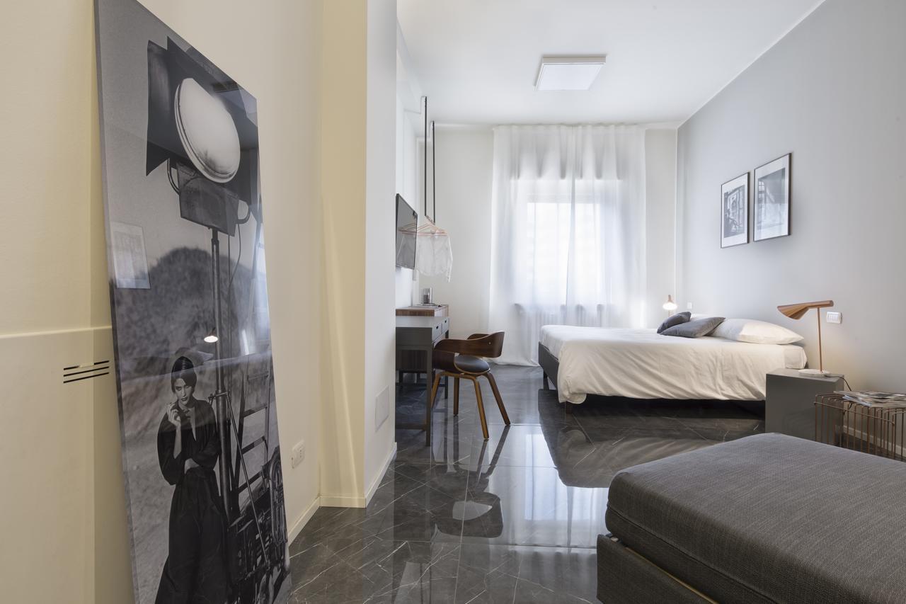 Suite Vogue Stazione Voghera Exterior photo